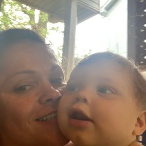 Meet your Posher, Angela